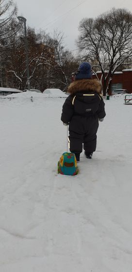 Пакет вещей и обувь