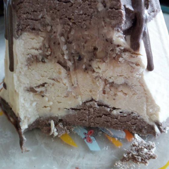 Творожная карамельная пасха с грецкими орехами и кунжутом?????????