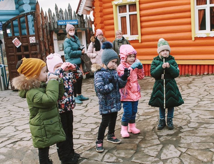 Дети и русские сказки) Про парк Сказов