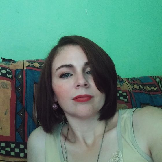 На сколько лет выгляжу? А так?