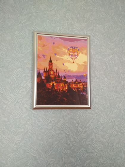 Покажу на что отвлекалась,