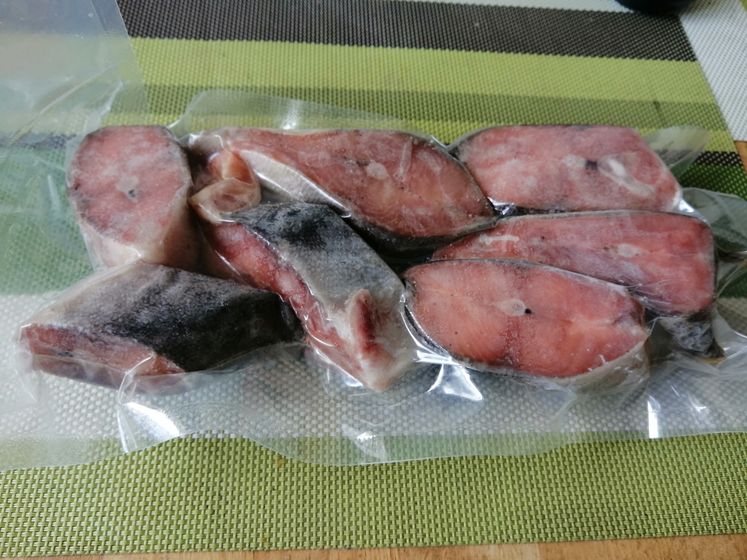 Нашла в морозилке рыбу