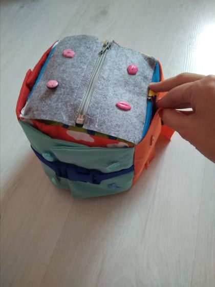 Бизи кубик тканевый