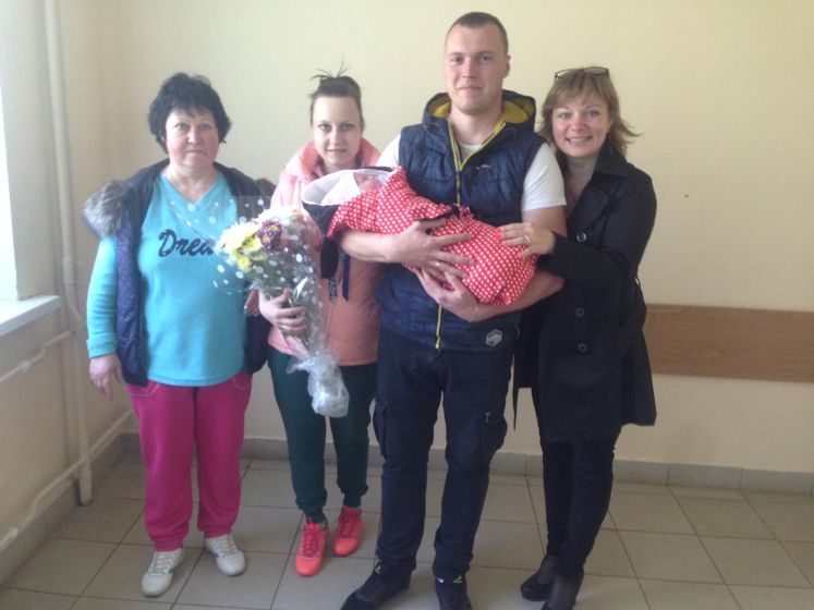 Ураааа!! Нам годик))))