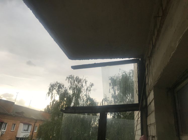 Балкон, 1 часть