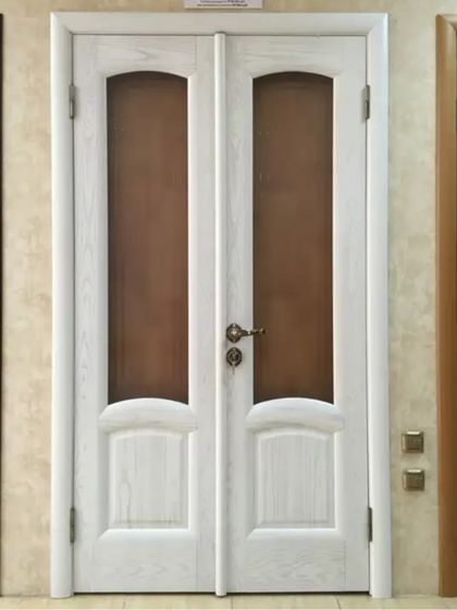 Чем зафиксировать межкомнатную дверь?