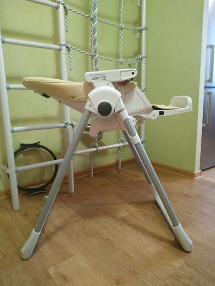 Стульчик для кормления.