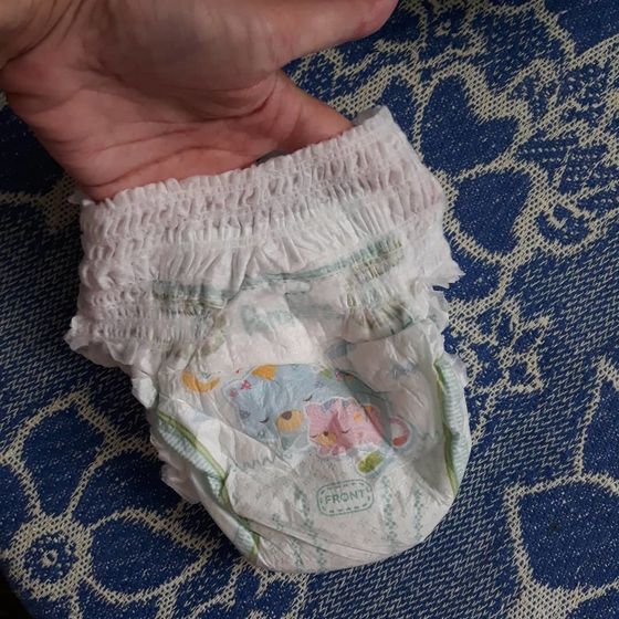 Продам Pampers подгузники-трусики с 4 до 8 кг
