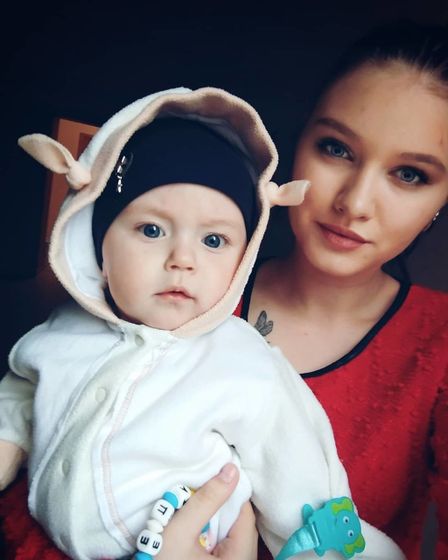 Нам сегодня 8 месяцев)