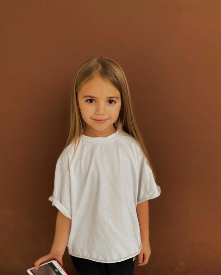 Мой маленький ассистент 📸 когда рассказать о 🤰 старшей?)