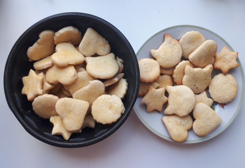 Молочные коржики😊