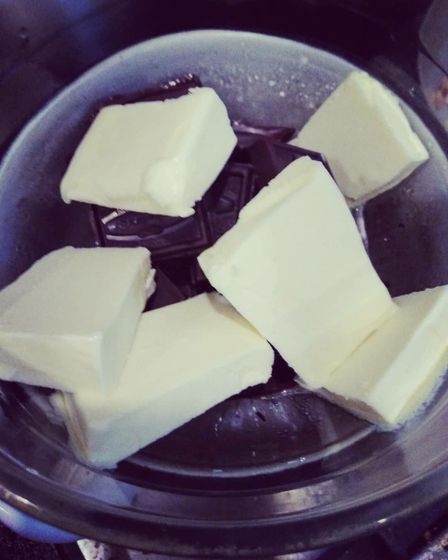 Шоколадные брауни с грецким орехом