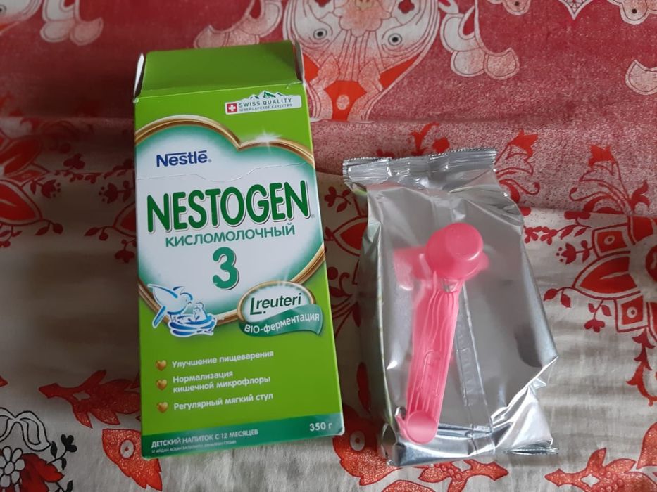 Сухая кисломолочная смесь Nestogen 3